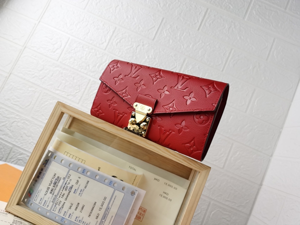 LVコピーウォレット背面デザイン